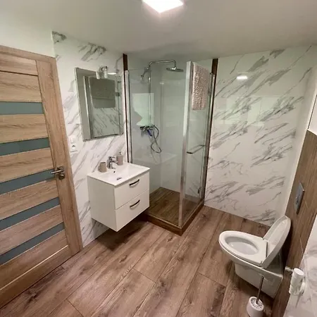 Pod Chlumem Apartment